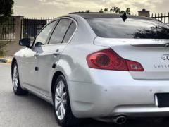 INFINITI.       G35.        2008.